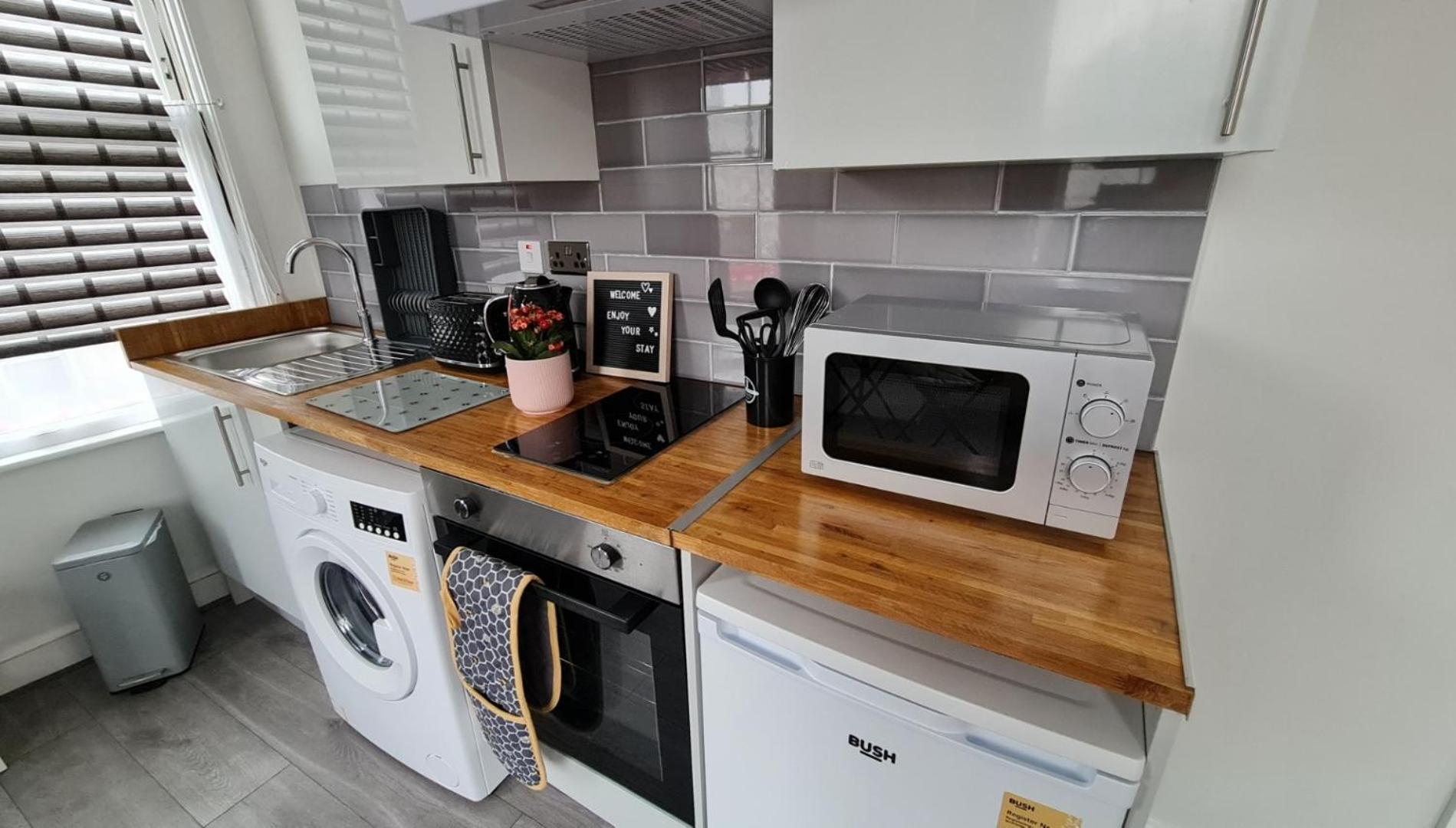 Cosy Studio With Kitchenette And Private Bathroom - 15Mins To Central London! Εξωτερικό φωτογραφία