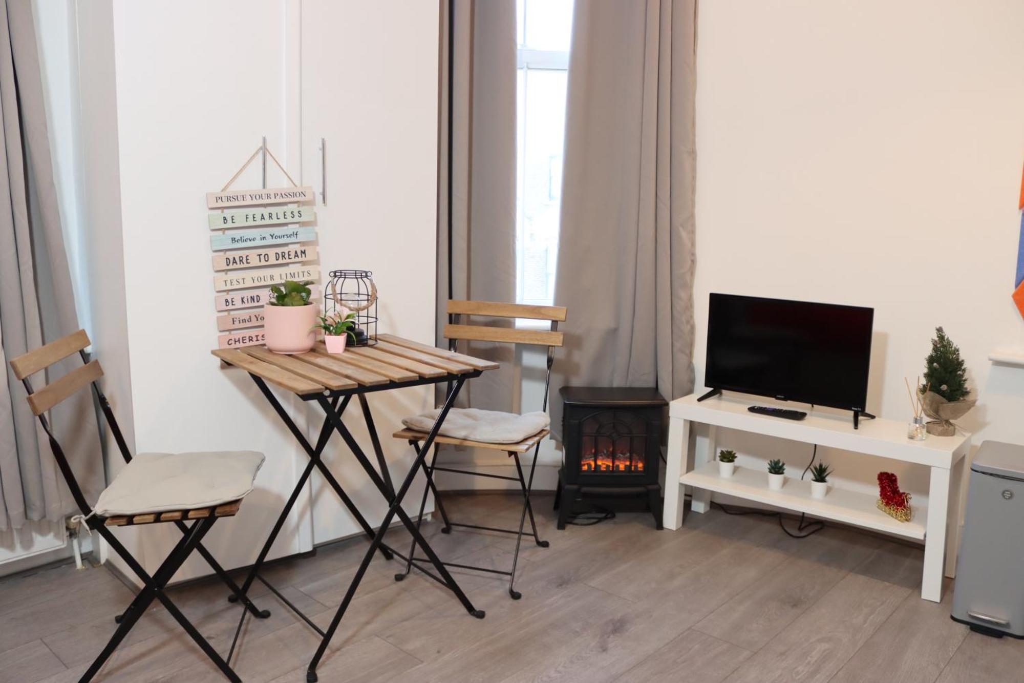 Cosy Studio With Kitchenette And Private Bathroom - 15Mins To Central London! Εξωτερικό φωτογραφία